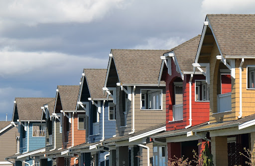 colurful houses | hire a hoa management company