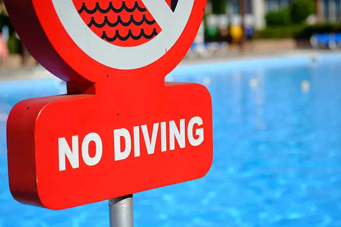 no diving sign | hoa pool